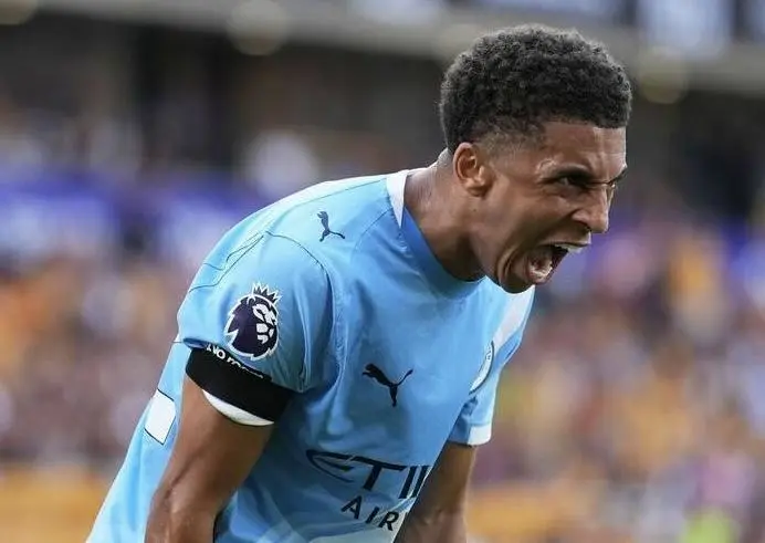 刘易斯：为曼城效力是梦想所以没走；要证明自己并非好欺负