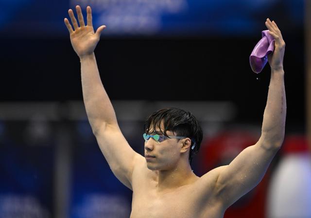 开云体育在线下载-世锦赛Day4：覃海洋问鼎50蛙 男女4X100混中国摘金