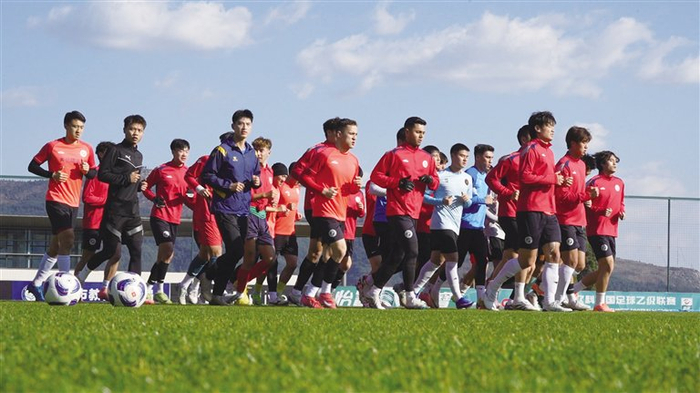 开云体育在线下载-兰州陇原竞技发布试训公告 招兵买马为新赛季蓄力|足球俱乐部|足球联赛|俱乐部|球员|职业_新浪体育_新浪新闻